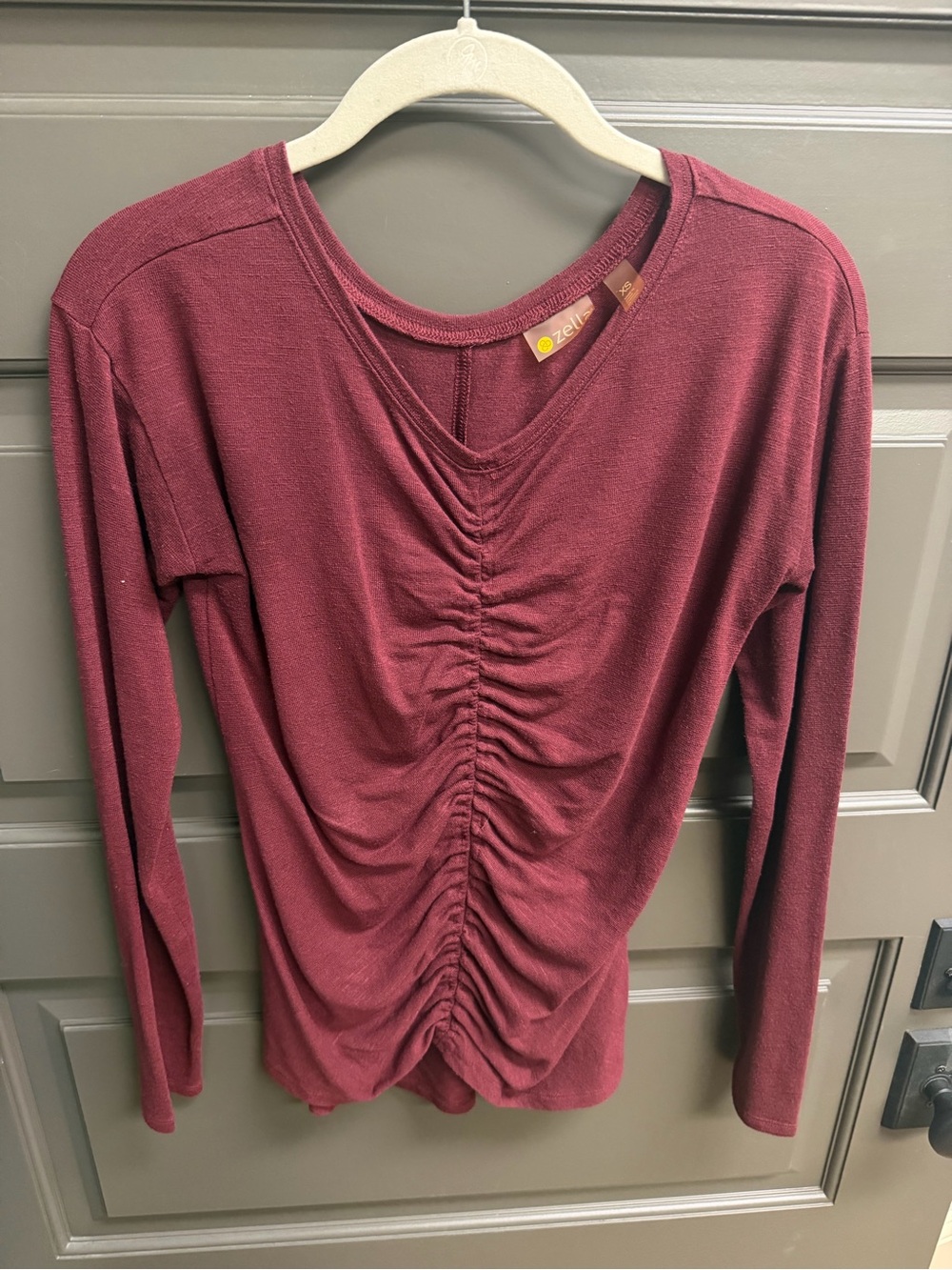 Zella Long-Sleeve Ruched Front Tee in Burgundy